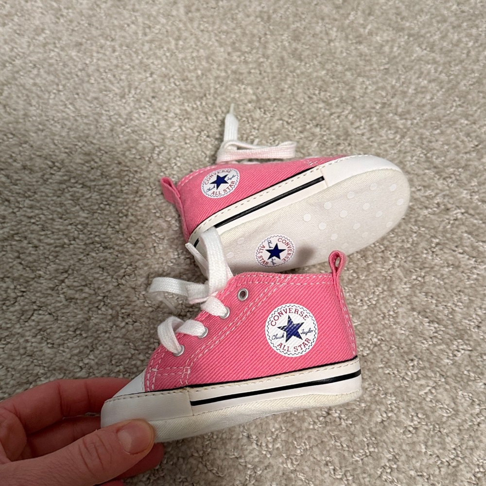 Pink Infant Converse - Picture 2 of 4